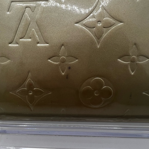 GUC Louis Vuitton Gold Vernis Long Wallet - Picture 5 of 8